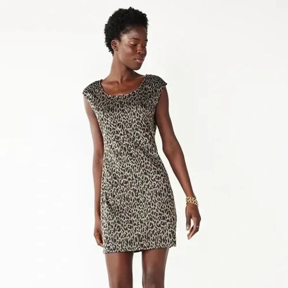 Nine West Scoopneck Cap-Sleeve Sheath Dress. Size Large